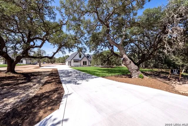 9923 SAXET DR Boerne, TX 78006