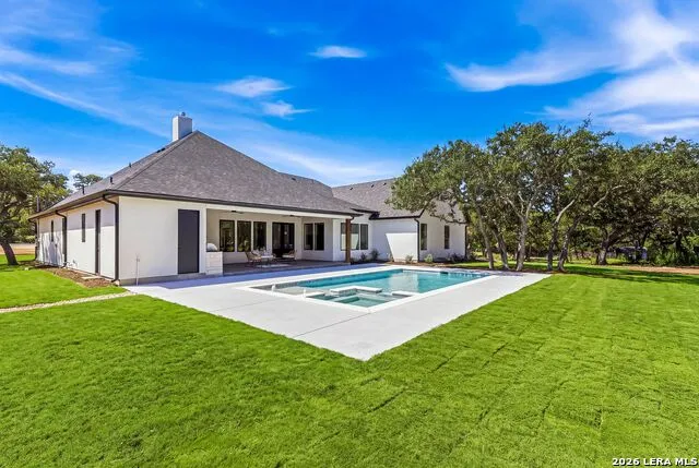 10005 Saxet Dr Boerne, TX 78006