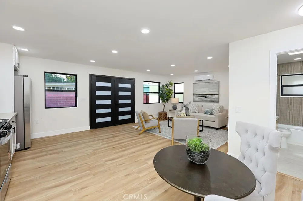 209 Dahlia Drive Anaheim, CA 92801