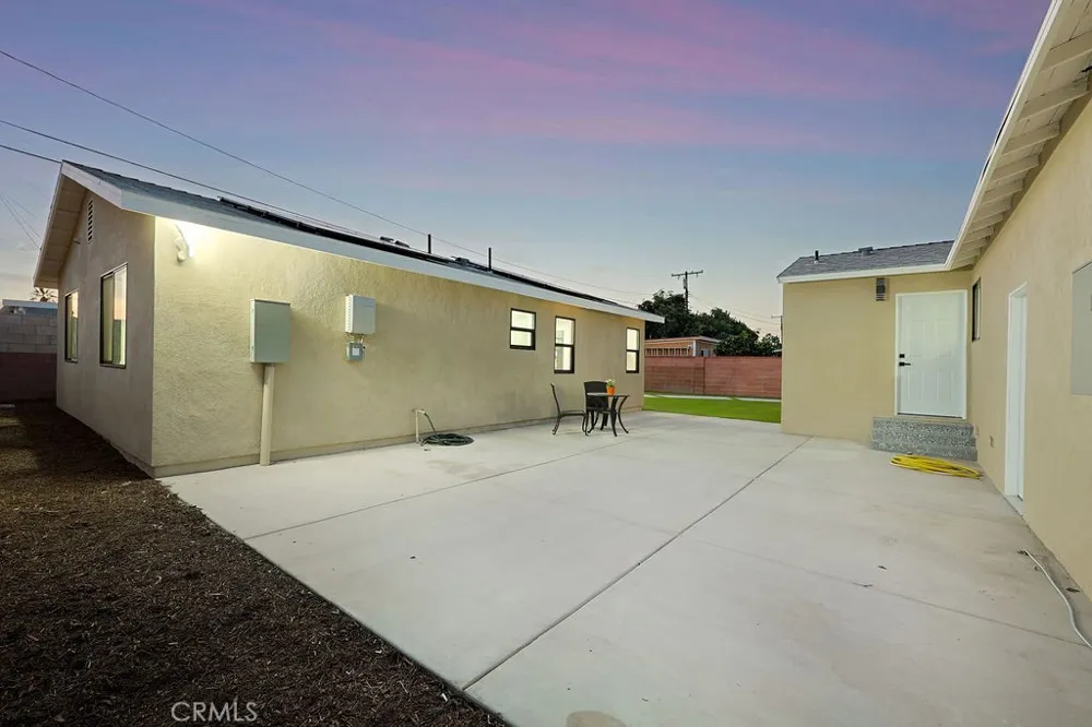 209 Dahlia Drive Anaheim, CA 92801