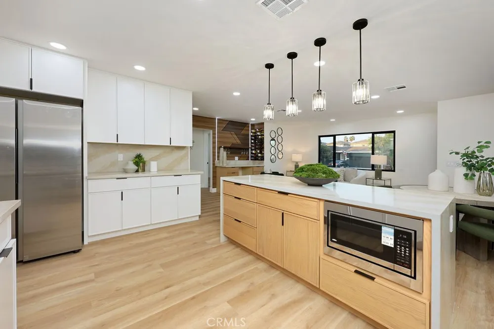 209 Dahlia Drive Anaheim, CA 92801