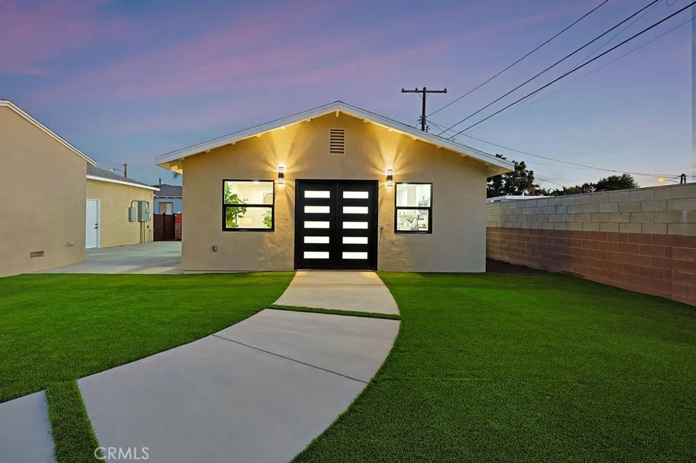 209 Dahlia Drive Anaheim, CA 92801