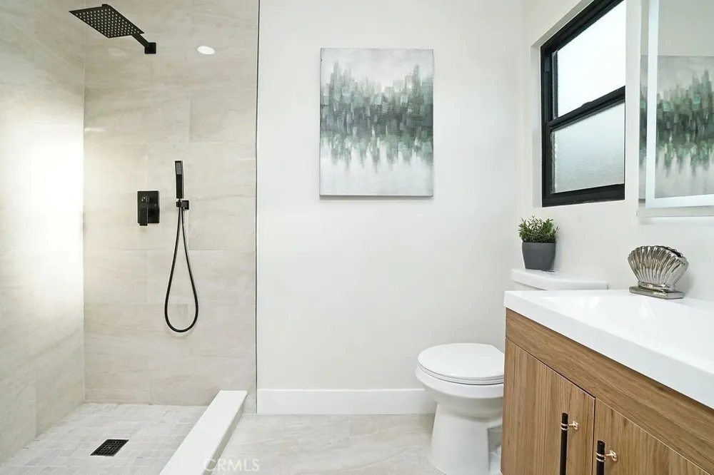 209 Dahlia Drive Anaheim, CA 92801