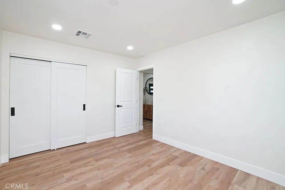 209 Dahlia Drive Anaheim, CA 92801