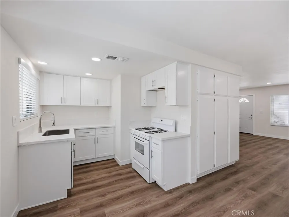 104 Atlantic #C Alhambra, CA 91801