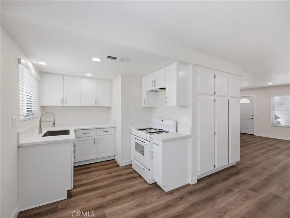 104 Atlantic #C Alhambra, CA 91801