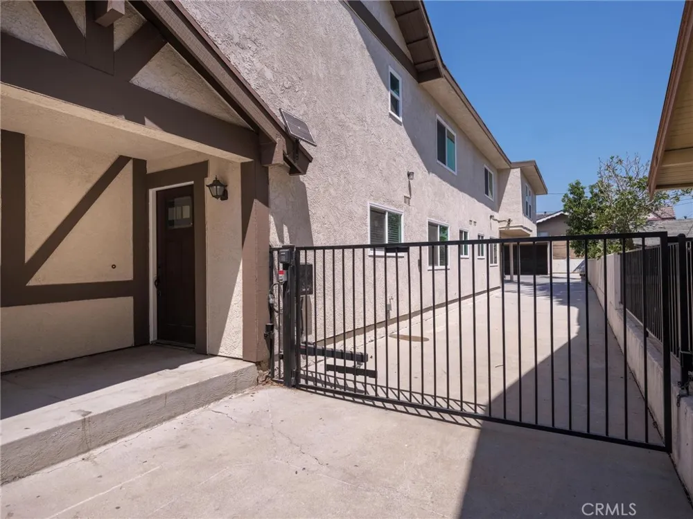 104 Atlantic #C Alhambra, CA 91801