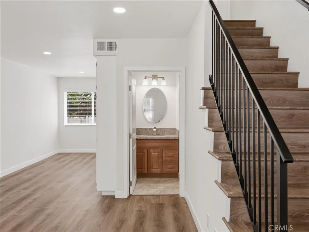 104 Atlantic #C Alhambra, CA 91801