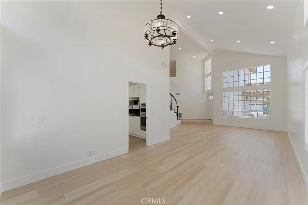 13381 Presidio Place Tustin, CA 92782