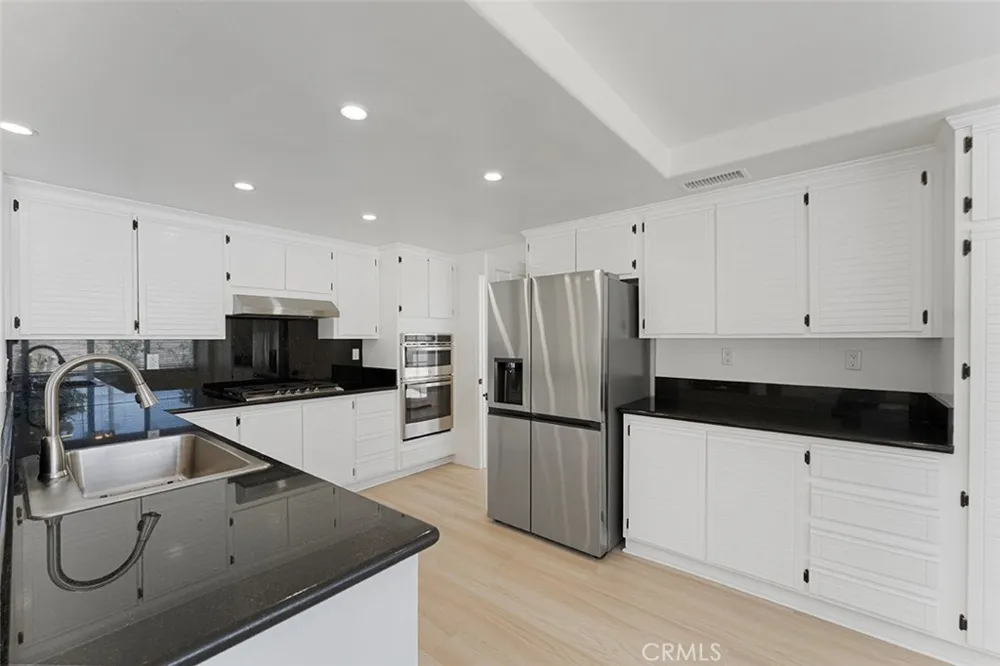13381 Presidio Place Tustin, CA 92782