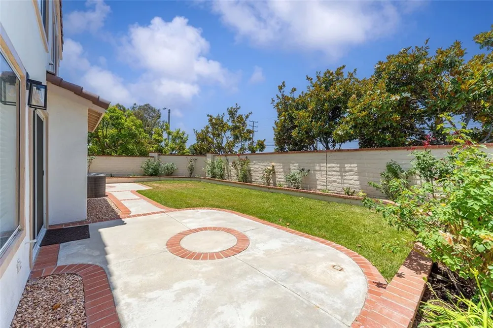13381 Presidio Place Tustin, CA 92782