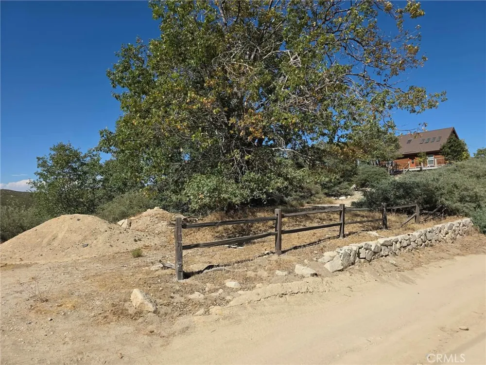 718 Cypress Road Cedar Glen, CA 92321
