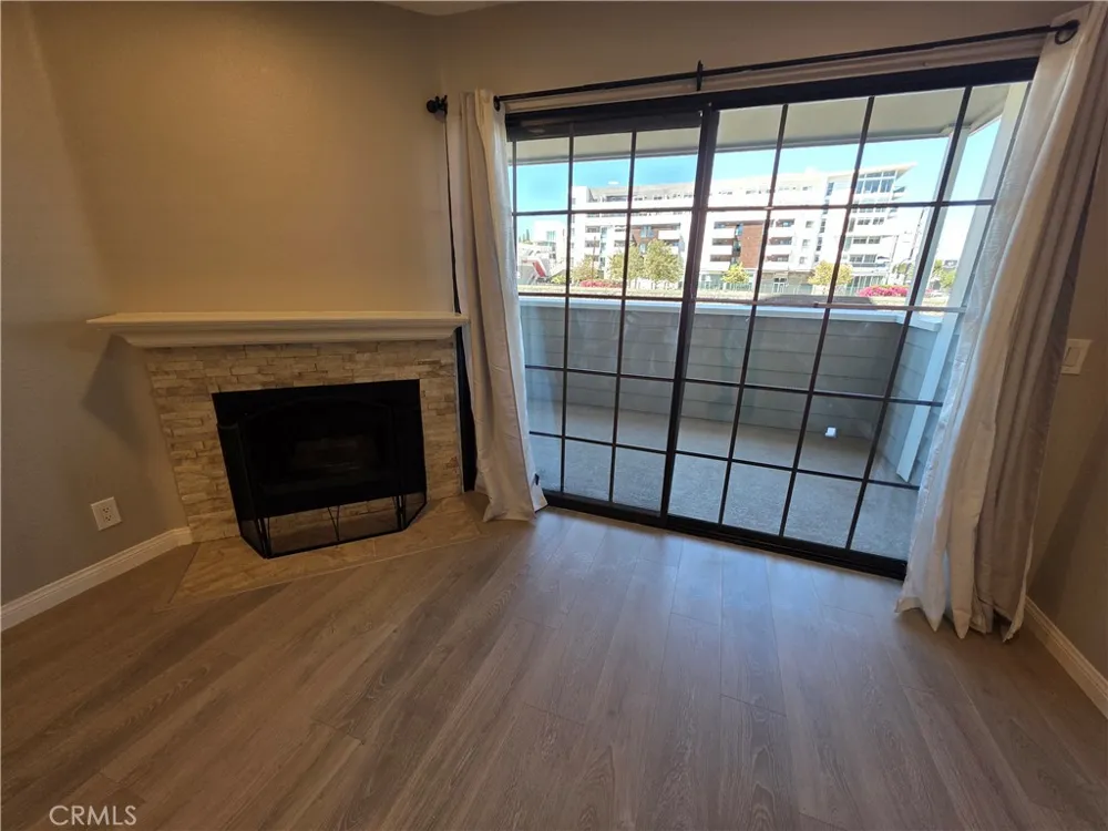 6545 Reseda Reseda, CA 91335