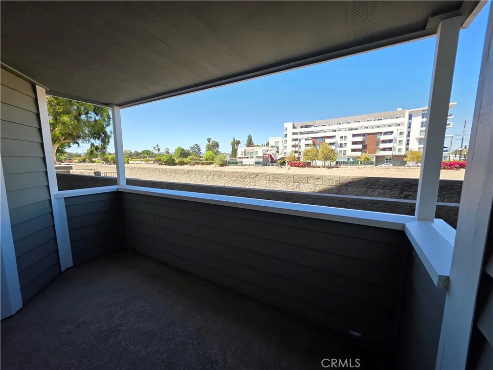 6545 Reseda Reseda, CA 91335