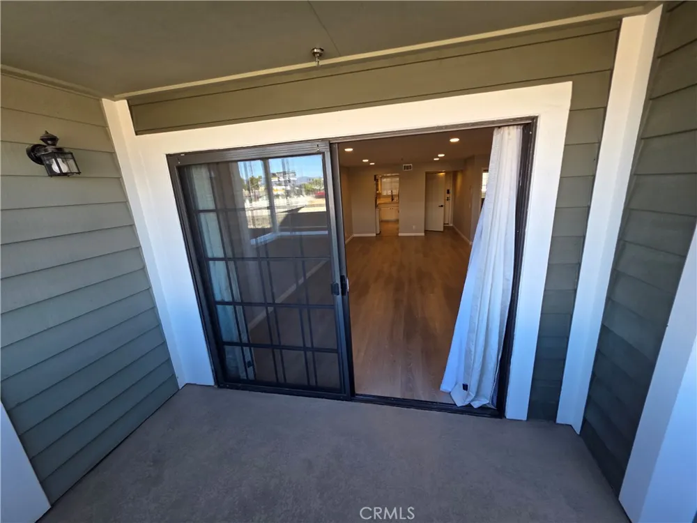 6545 Reseda Reseda, CA 91335