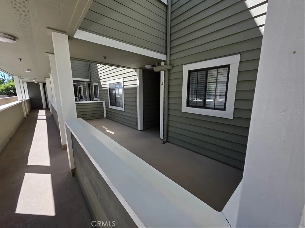 6545 Reseda Reseda, CA 91335