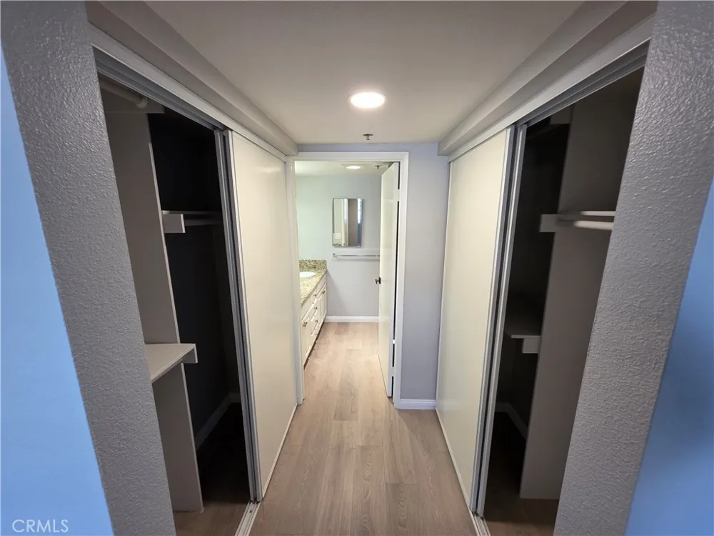 6545 Reseda Reseda, CA 91335