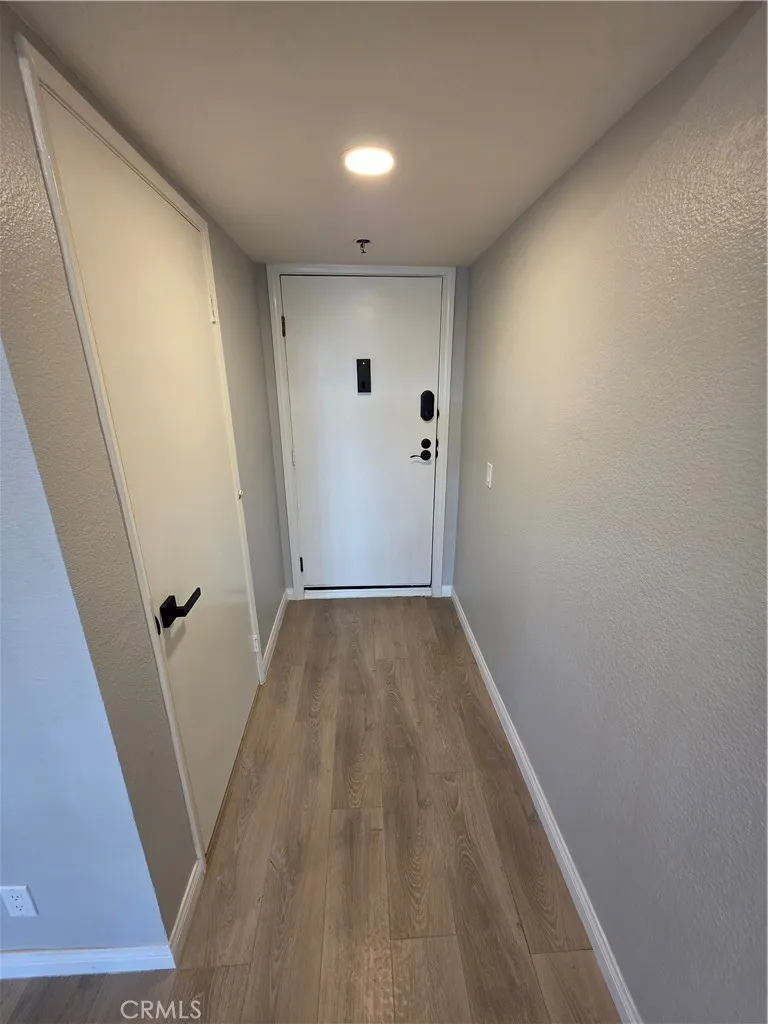 6545 Reseda Reseda, CA 91335