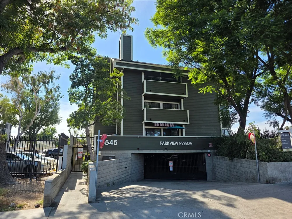 6545 Reseda Reseda, CA 91335