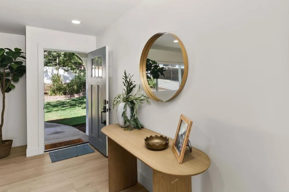925 Maryland Drive Vista, CA 92083