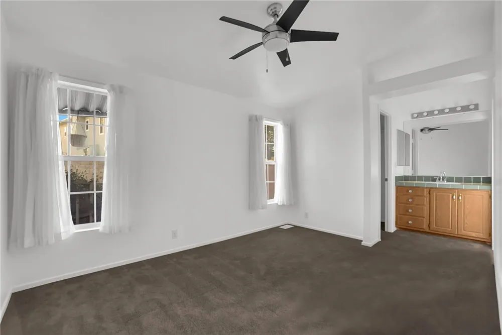5200 Heil Avenue #28 Huntington Beach, CA 92649