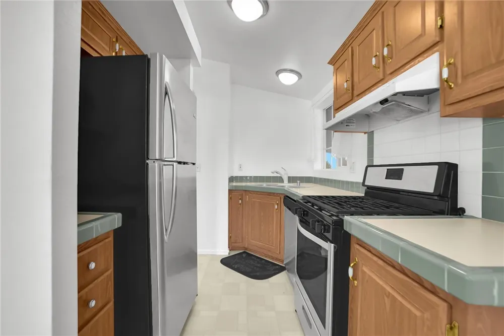 5200 Heil Avenue #28 Huntington Beach, CA 92649