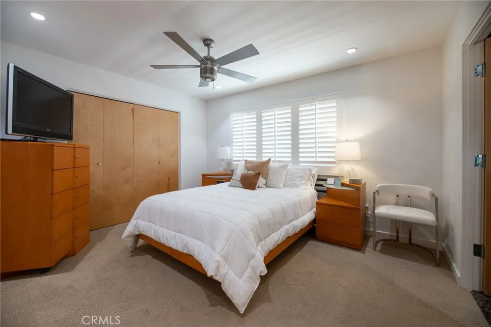 201 5th Manhattan Beach, CA 90266