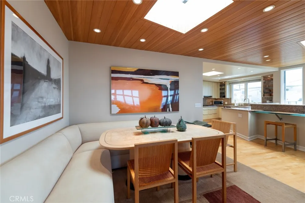 201 5th Manhattan Beach, CA 90266