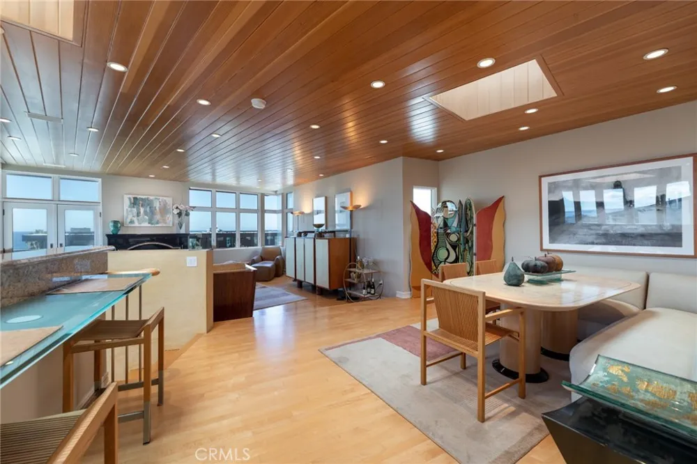 201 5th Manhattan Beach, CA 90266