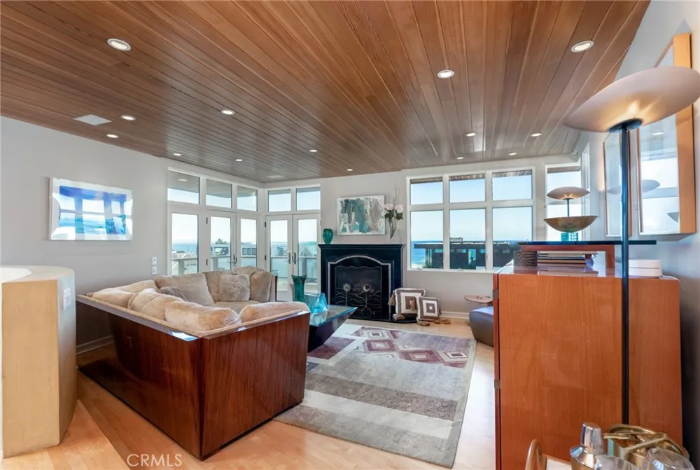 201 5th Manhattan Beach, CA 90266