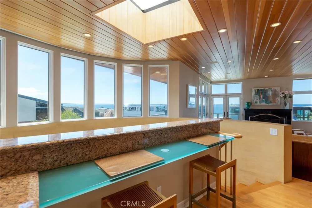 201 5th Manhattan Beach, CA 90266