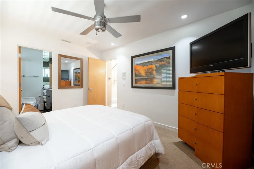 201 5th Manhattan Beach, CA 90266