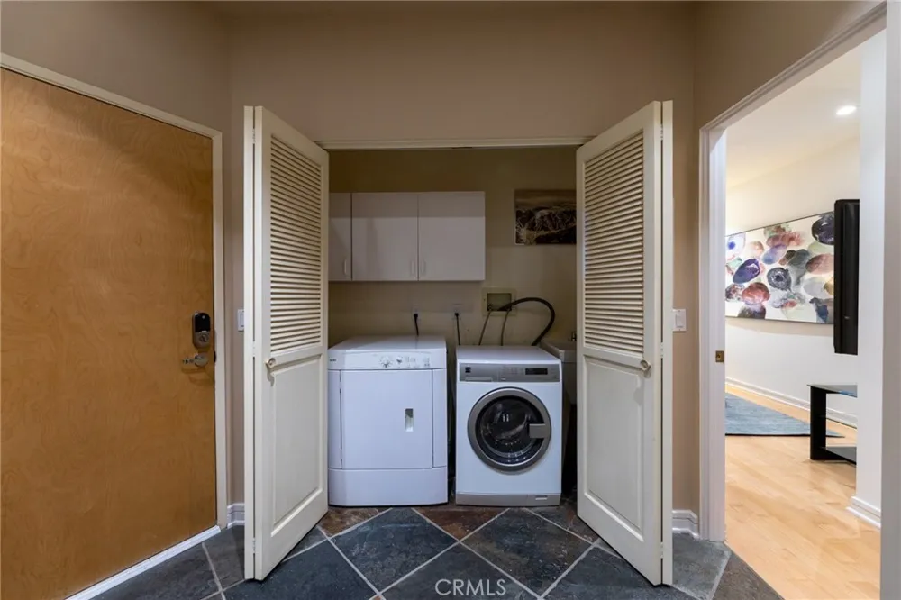 201 5th Manhattan Beach, CA 90266