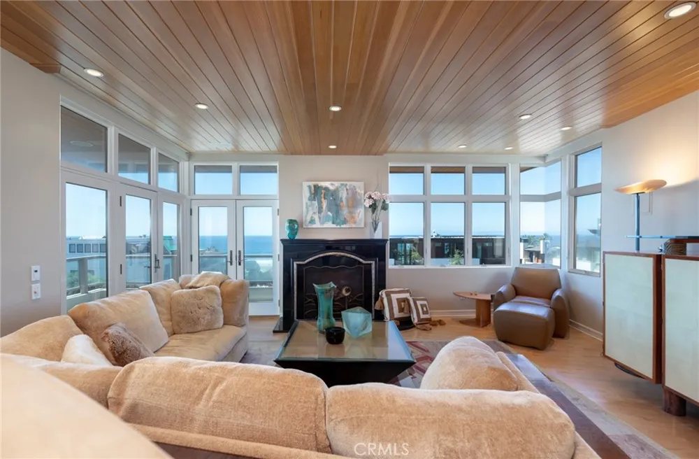 201 5th Manhattan Beach, CA 90266