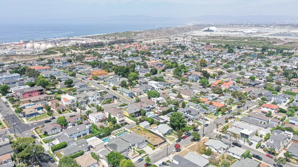 721 Bayonne El Segundo, CA 90245