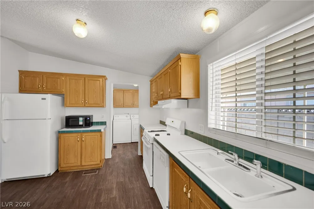 5914 Sassy Rose Drive Las Vegas, NV 89122