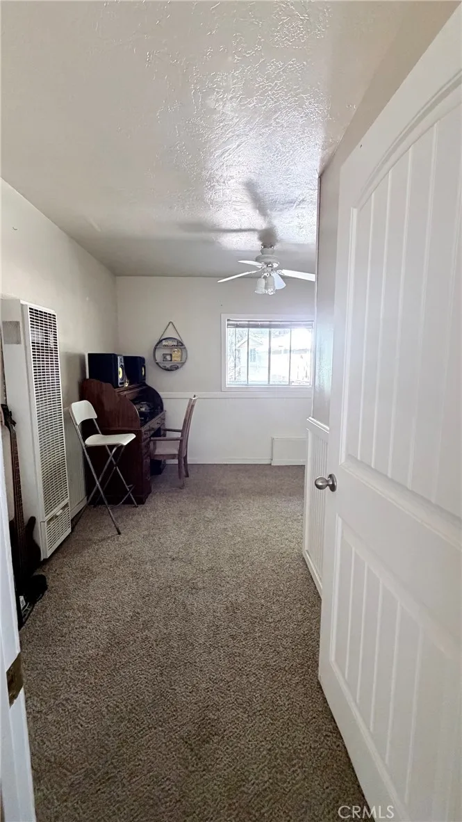 635 Acacia Dr Crestline, CA 92325
