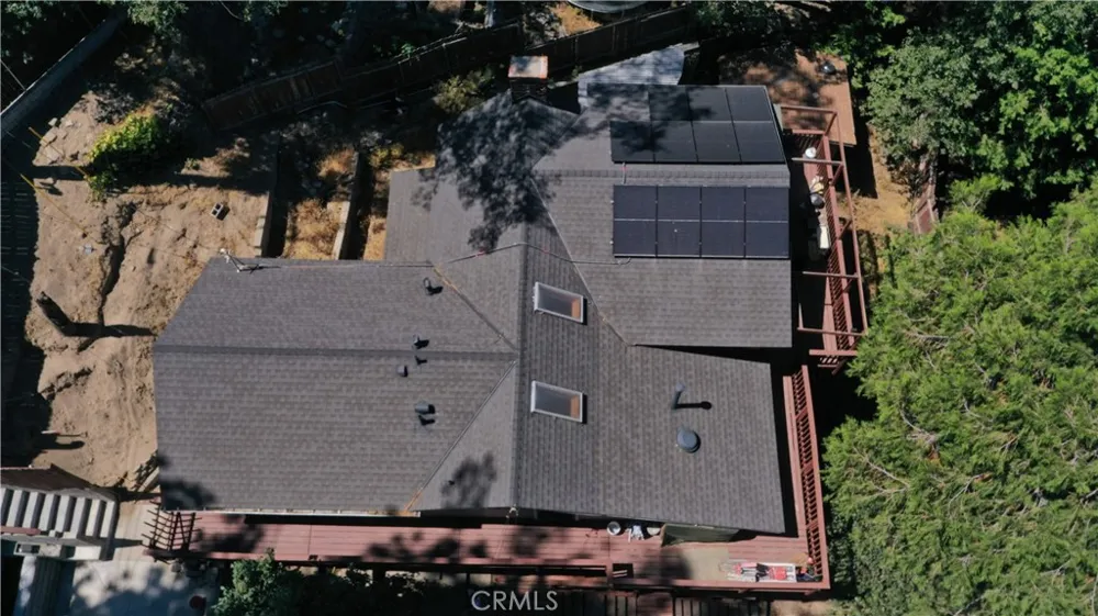 635 Acacia Dr Crestline, CA 92325