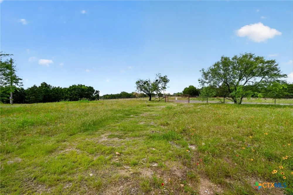 3650 Fm 932 Jonesboro, TX 76538