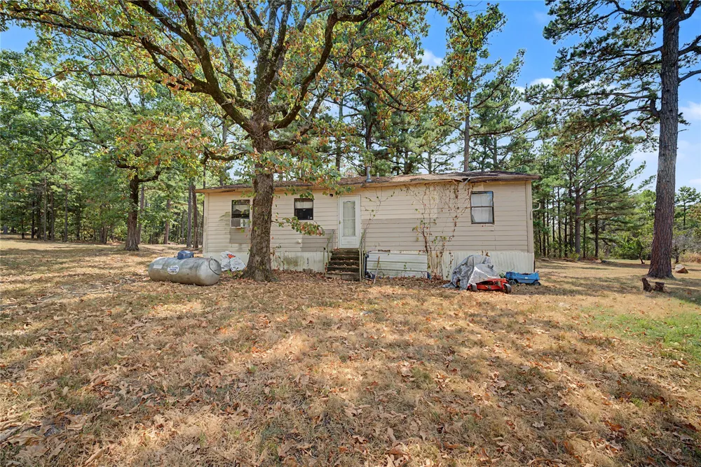 30066 W County Road 1343D McCurtain, OK 74944