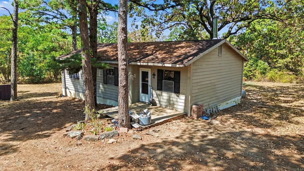 30066 W County Road 1343D McCurtain, OK 74944