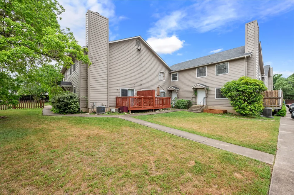 5616 Emerald Forest Drive #111 Austin, TX 78745