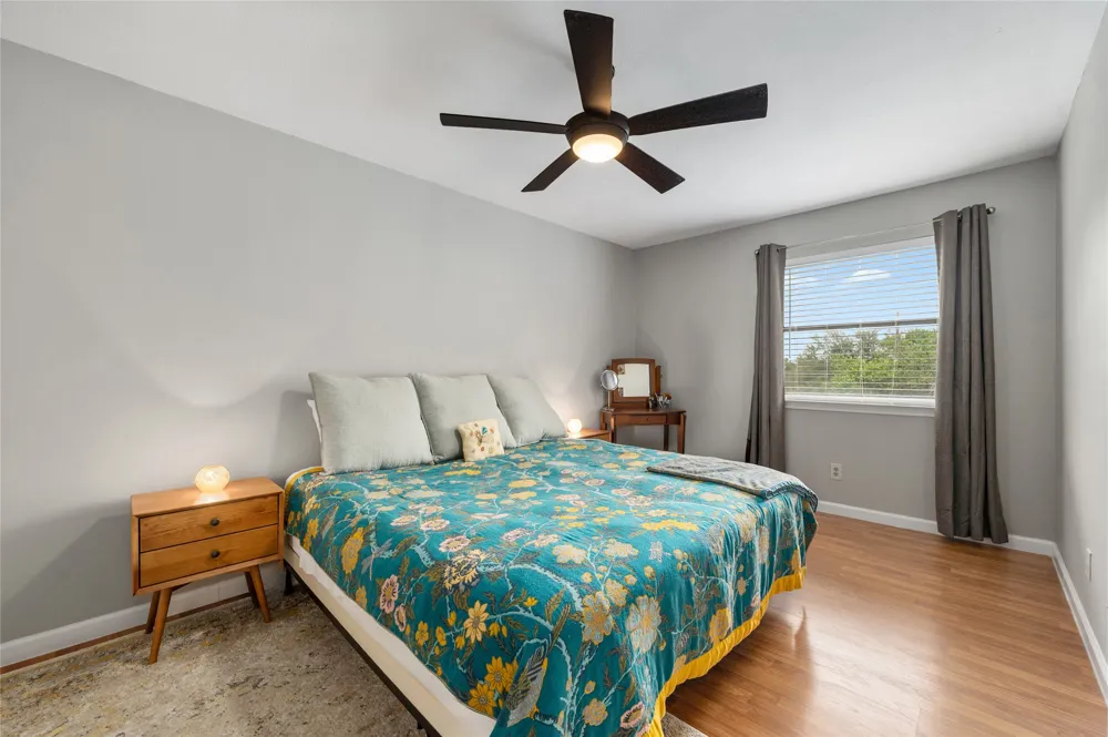 5616 Emerald Forest Drive #111 Austin, TX 78745