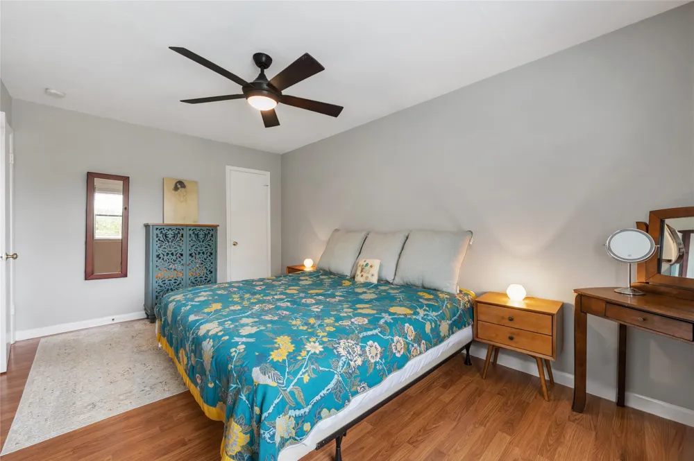 5616 Emerald Forest Drive #111 Austin, TX 78745