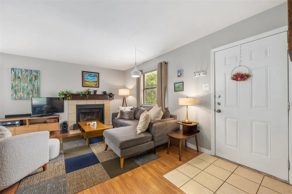 5616 Emerald Forest Drive #111 Austin, TX 78745