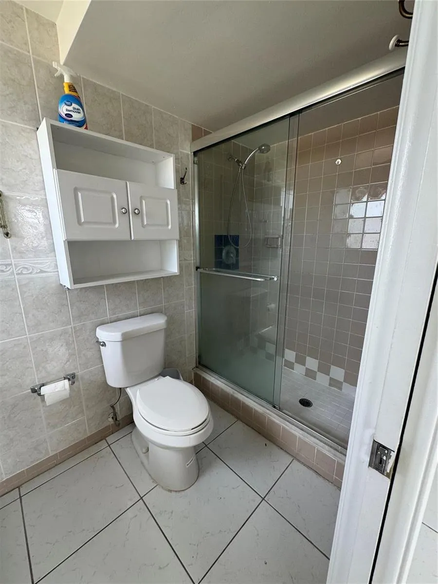 301 NE 14TH AVENUE #708 Hallandale Beach, FL 33009