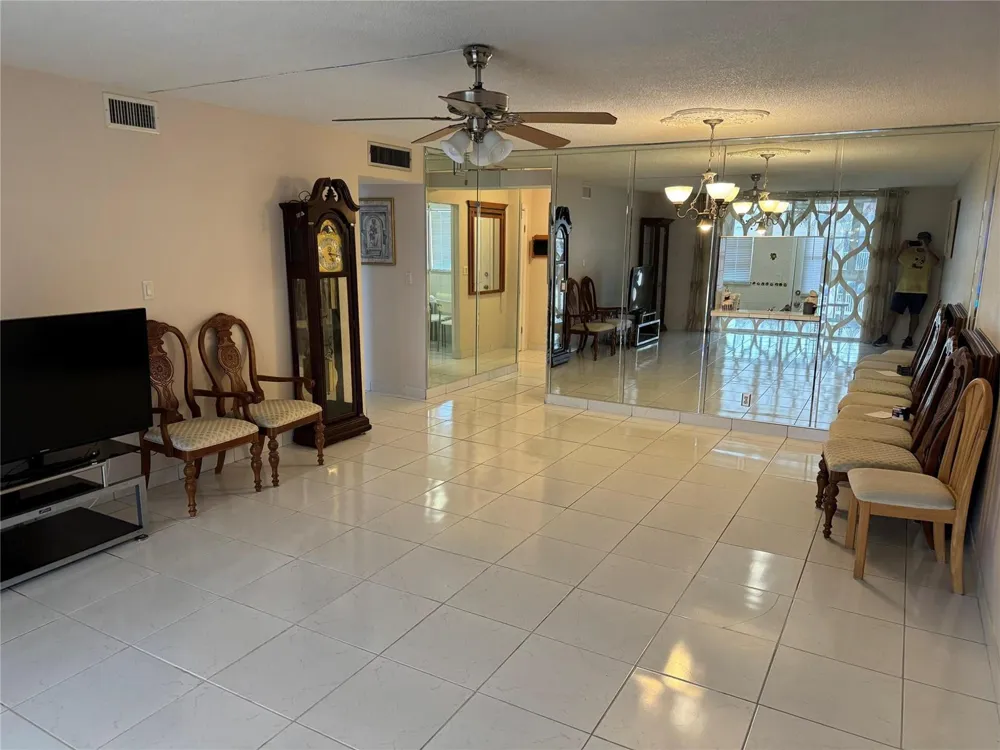 301 NE 14TH AVENUE #708 Hallandale Beach, FL 33009