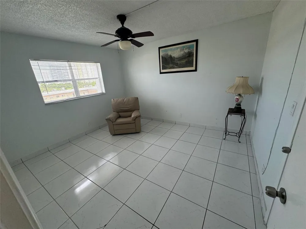 301 NE 14TH AVENUE #708 Hallandale Beach, FL 33009