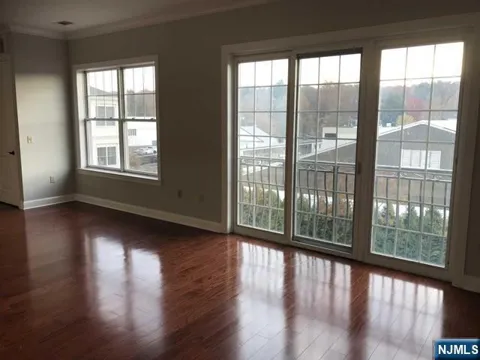 2303 The Plaza 2303