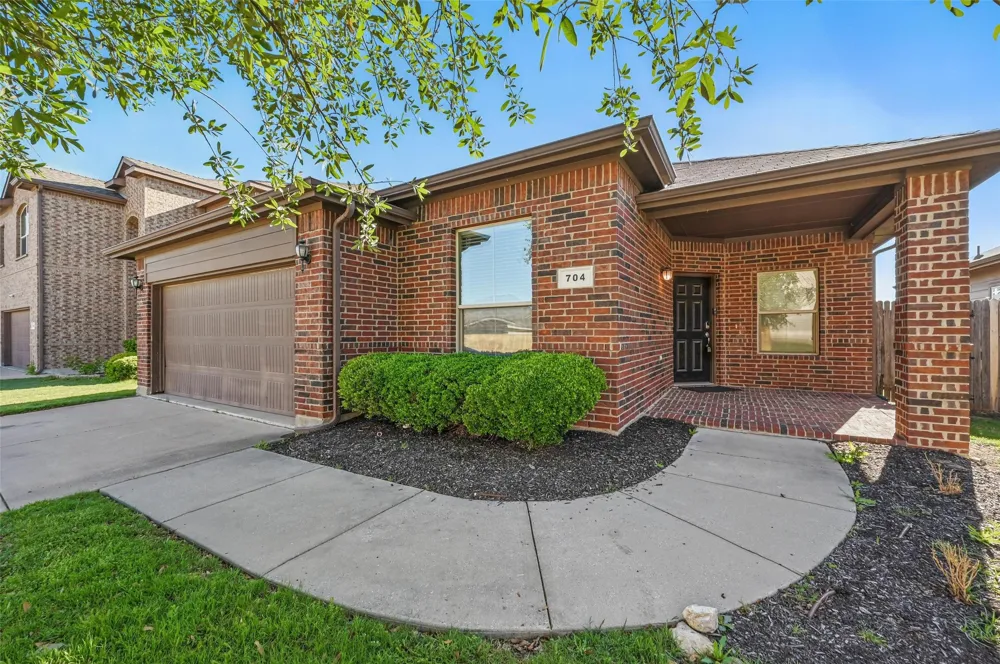 704 San Miguel Trail Fort Worth, TX 76052